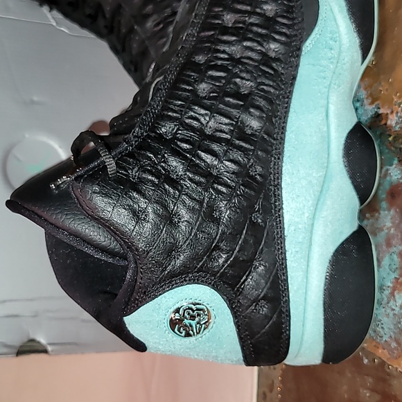 2019. Air Jordan 13 Retro. Island Green. Men's size 13. 9/10 condition. - Picture 6 of 16